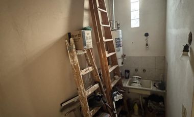 PH 2 hambientes con cochera propia en  lomas de zamora