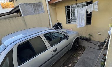 PH 2 hambientes con cochera propia en  lomas de zamora