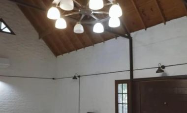 Casa en venta - 2 Dormitorios 1 Baño - Cochera - 1.500Mts2 - San Vicente