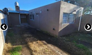 Casa en venta - 4 Dormitorios 3 Baños - Cochera - 302Mts2 - Mar del Plata