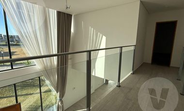 Casa en venta - Barrio Lagos de Canning