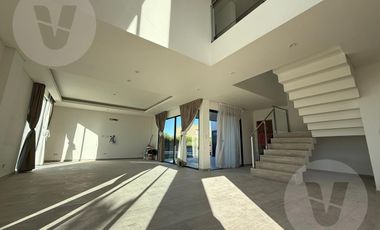 Casa en venta - Barrio Lagos de Canning