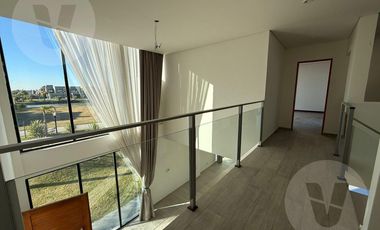 Casa en venta - Barrio Lagos de Canning