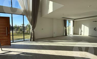 Casa en venta - Barrio Lagos de Canning