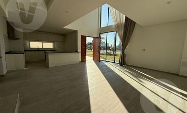 Casa en venta - Barrio Lagos de Canning