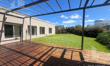 Casa 4 ambientes en alquiler - Fincas de Hudson