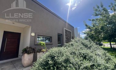 Casa 4 ambientes en alquiler - Fincas de Hudson