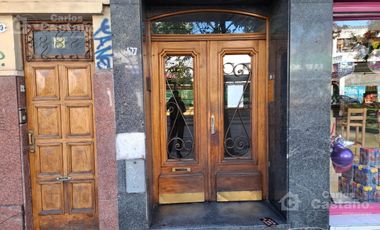 Depto. 2 Amb. al Contrafrente, 1º Piso por Escalera