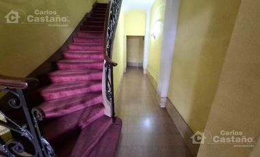 Depto. 2 Amb. al Contrafrente, 1º Piso por Escalera