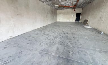 Local en  complejo Via Vento Canning