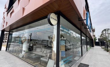 Local en  complejo Via Vento Canning