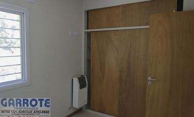 DUPLEX MODERNO - ZONA RESIDENCIAL - J. MARMOL