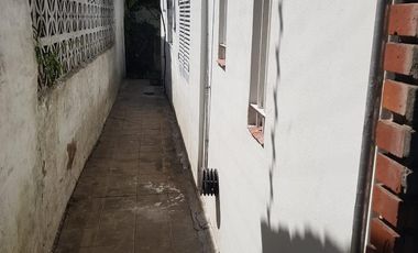 PH en venta - 1 Dormitorio 1 Baño - 300Mts2 - Temperley