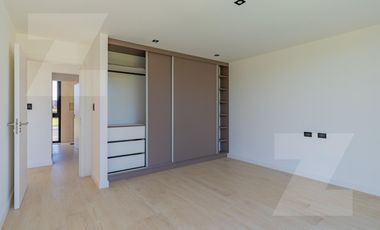 Casa moderna a estrenar Rumencó Joven