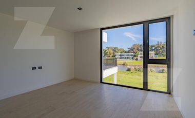 Casa moderna a estrenar Rumencó Joven