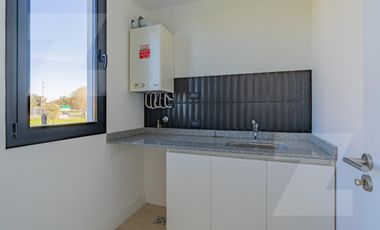 Casa moderna a estrenar Rumencó Joven