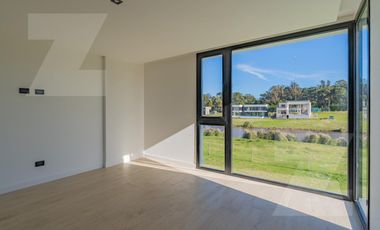 Casa moderna a estrenar Rumencó Joven