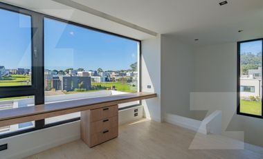 Casa moderna a estrenar Rumencó Joven