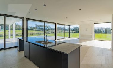 Casa moderna a estrenar Rumencó Joven