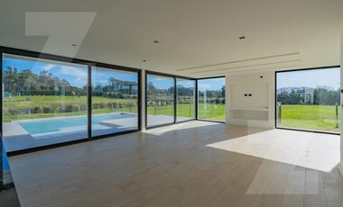 Casa moderna a estrenar Rumencó Joven