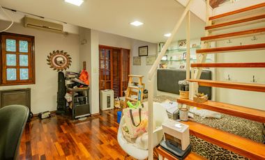 Casa en venta 5 amb con cochera y jardin - Caballito