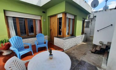 Casa en venta - 4 Dormitorios 2 Baños - Cochera - 187Mts2 - 9 De Julio