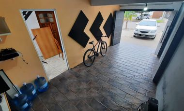 Casa en venta - 4 Dormitorios 2 Baños - Cochera - 187Mts2 - 9 De Julio