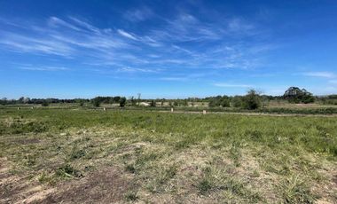 Lote en Tilbury 1 Pilara