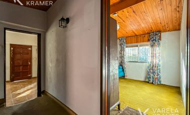 Casa en  Pacheco con gran lote!