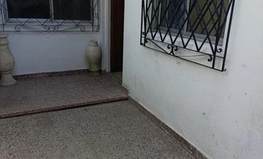 PH en alquiler - 2 Dormitorios 1 Baño - Quilmes