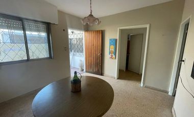 PH en alquiler - 2 Dormitorios 1 Baño - Quilmes