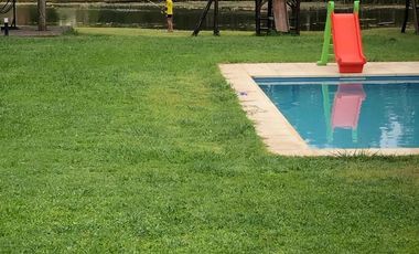 Casa en venta - 4 Dormitorios 3 Baños - Cochera - 1.320Mts2 - La Plata