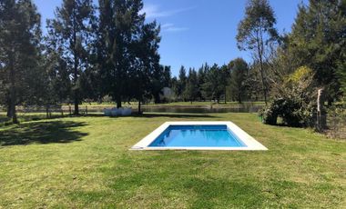 Casa en venta - 4 Dormitorios 3 Baños - Cochera - 1.320Mts2 - La Plata