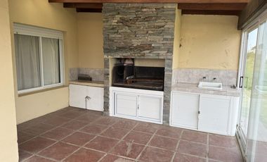 Casa en calle 90 esquina 21