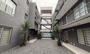 Departamento en alquiler con cochera 2 ambientes Moron
