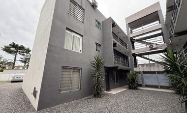Departamento en alquiler con cochera 2 ambientes Moron