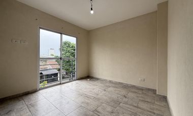 Departamento en alquiler con cochera 2 ambientes Moron
