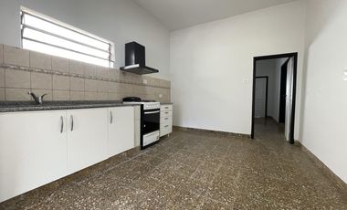 Alquiler - Casa - Lomas de Zamora - Buenos Aires