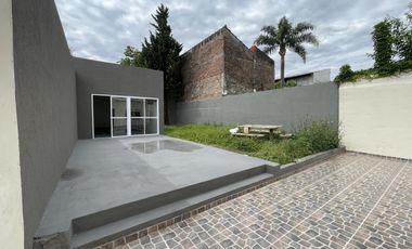 Alquiler - Casa - Lomas de Zamora - Buenos Aires