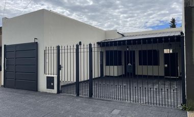 Alquiler - Casa - Lomas de Zamora - Buenos Aires