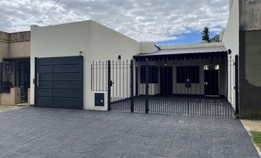 Alquiler - Casa - Lomas de Zamora - Buenos Aires