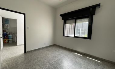 Alquiler - Casa - Lomas de Zamora - Buenos Aires