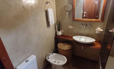 CASA EN VENTA DE 3 AMBIENTES GONZALEZ BALCARCE 3605 (REMEDIOS DE ESCALADA)