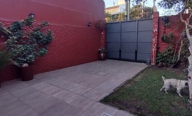 CASA EN VENTA DE 3 AMBIENTES GONZALEZ BALCARCE 3605 (REMEDIOS DE ESCALADA)