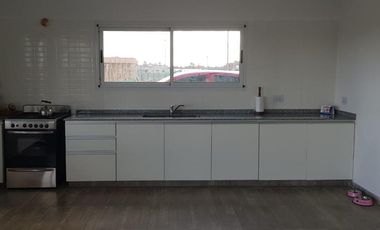 Casa en venta - 2 Dormitorios 2 Baños - 635mts2 - Esteban Echeverria