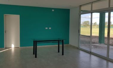 Casa en venta - 2 Dormitorios 2 Baños - 635mts2 - Esteban Echeverria