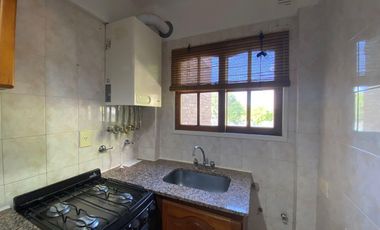 Depto 2 Ambientes en Alquiler - Olivos