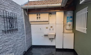 PH en alquiler - 1 Dormitorio 1 Baño - Vicente López