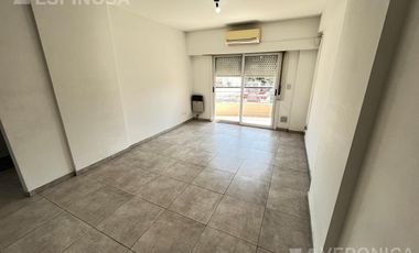Departamento tres ambientes alquiler en morón.  Excelente ubicación APTO PROFESIONAL