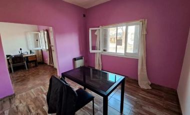 Casa en venta - 1 Dormitorio 1 Baño - Cochera - 327Mts2 - Quilmes Oeste